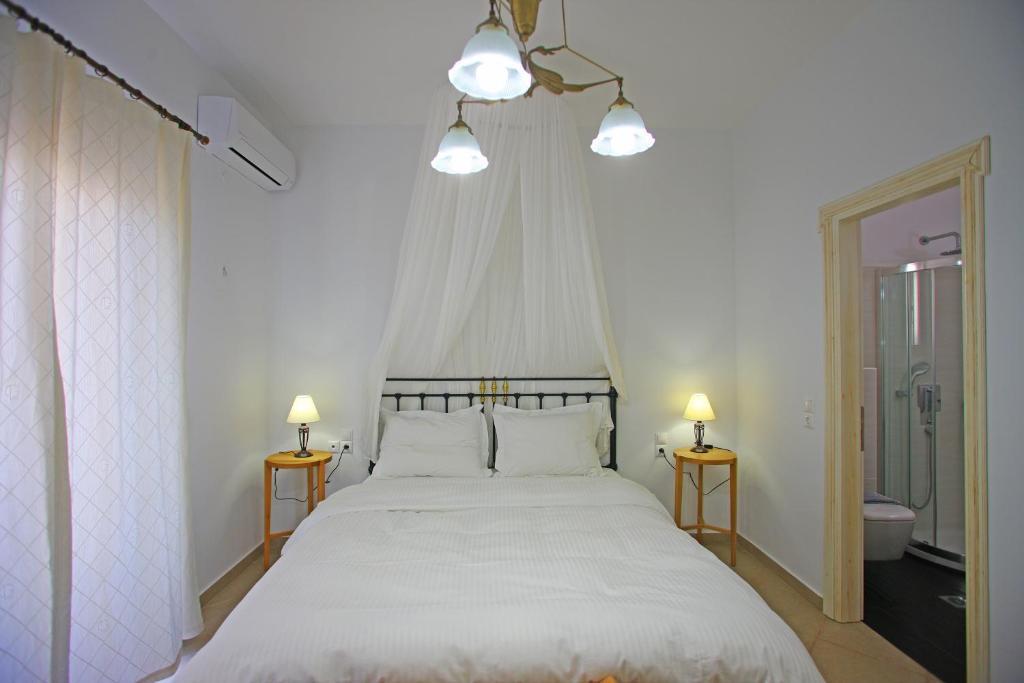 Mando Beachfront Stafylos Rom bilde