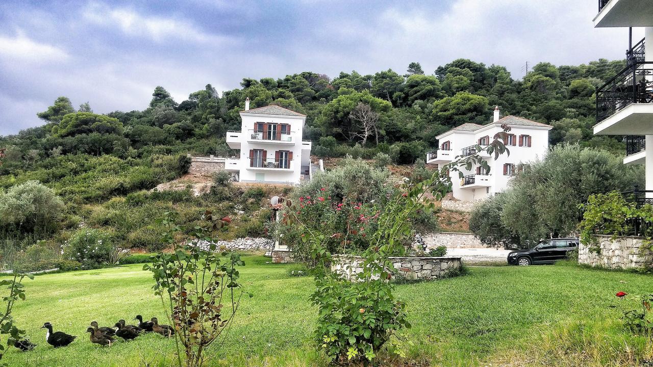 Mando Beachfront Stafylos Eksteriør bilde